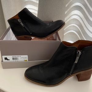 Franco Sarto Black Leather Ankle Bootie Wood Heel
